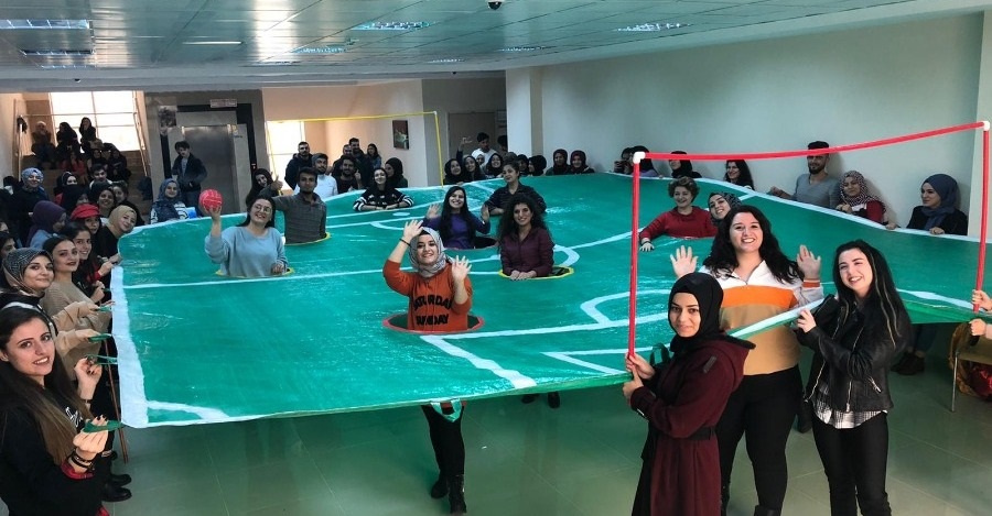 Çocuk Gelişimi Bölümü Öğrencileri Oyun Materyalleri Tasarladı